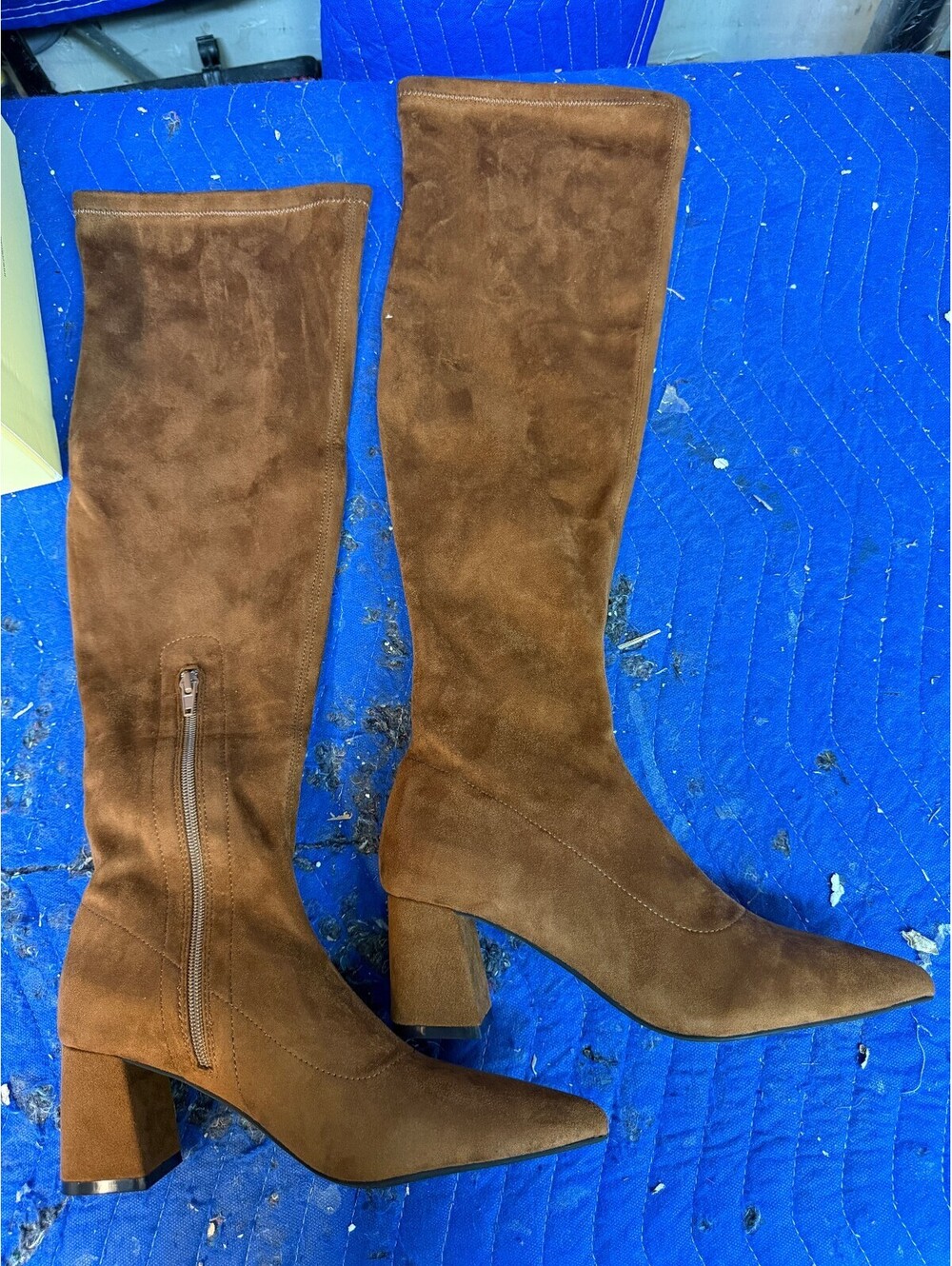 NIB Cosy Island Brown Suede Knee-High Block Heel Boots Size 8